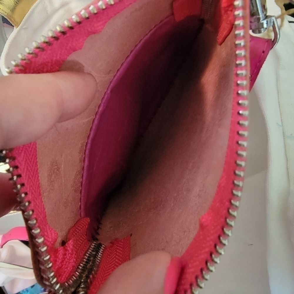 Pink tooled leather crossbody purse floral - Picture 8 of 8